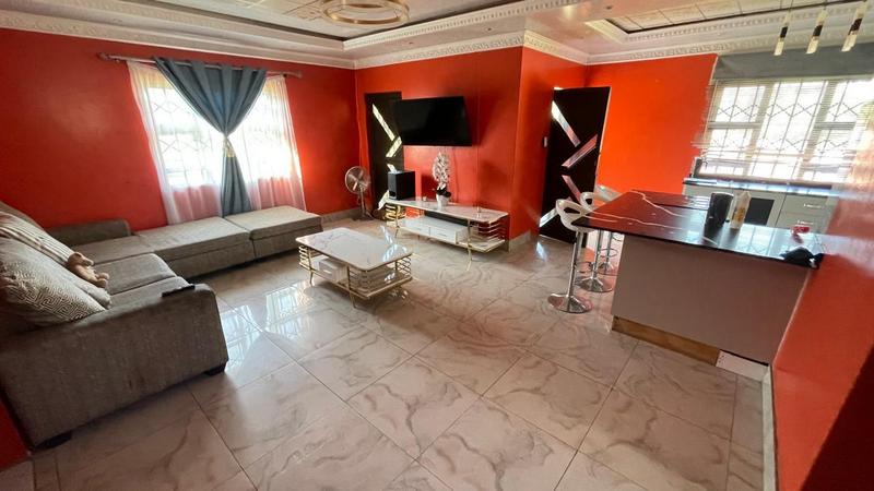 2 Bedroom Property for Sale in Illovo Beach KwaZulu-Natal