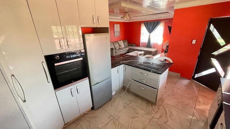 2 Bedroom Property for Sale in Illovo Beach KwaZulu-Natal