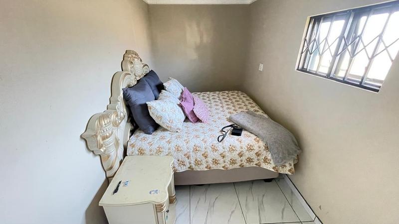 2 Bedroom Property for Sale in Illovo Beach KwaZulu-Natal
