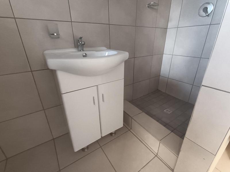 To Let 2 Bedroom Property for Rent in Manaba Beach KwaZulu-Natal