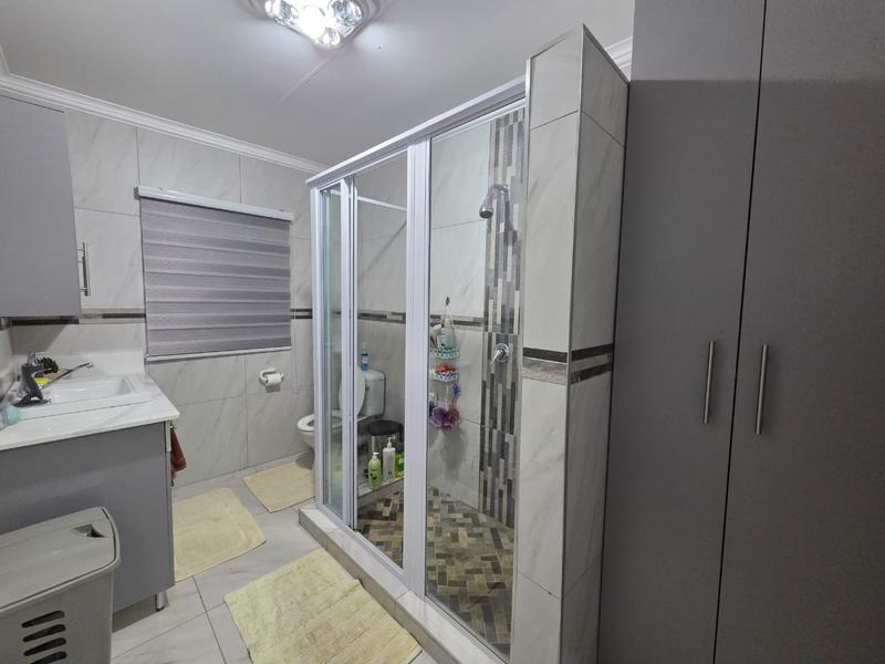 3 Bedroom Property for Sale in Aviary Hill KwaZulu-Natal