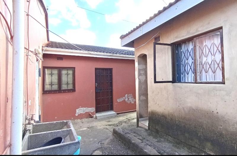 3 Bedroom Property for Sale in Kwamashu KwaZulu-Natal