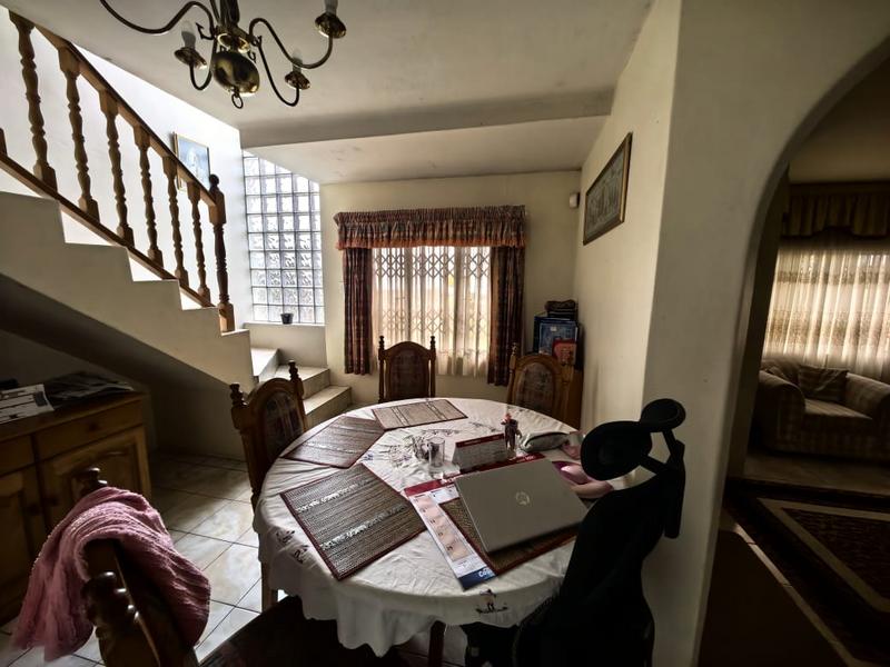 5 Bedroom Property for Sale in Reservoir Hills KwaZulu-Natal