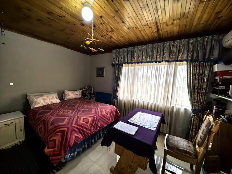 5 Bedroom Property for Sale in Reservoir Hills KwaZulu-Natal