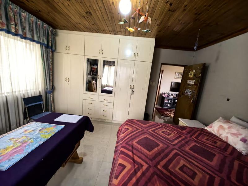 5 Bedroom Property for Sale in Reservoir Hills KwaZulu-Natal
