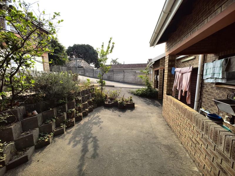 5 Bedroom Property for Sale in Reservoir Hills KwaZulu-Natal