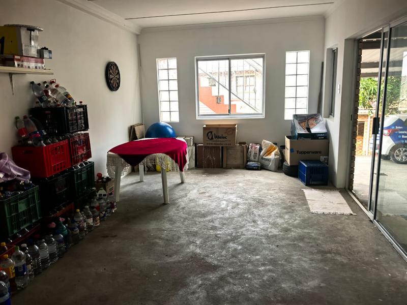 5 Bedroom Property for Sale in Reservoir Hills KwaZulu-Natal