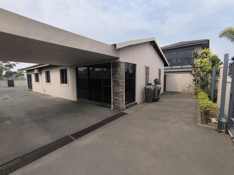 To Let 3 Bedroom Property for Rent in Stonebridge KwaZulu-Natal