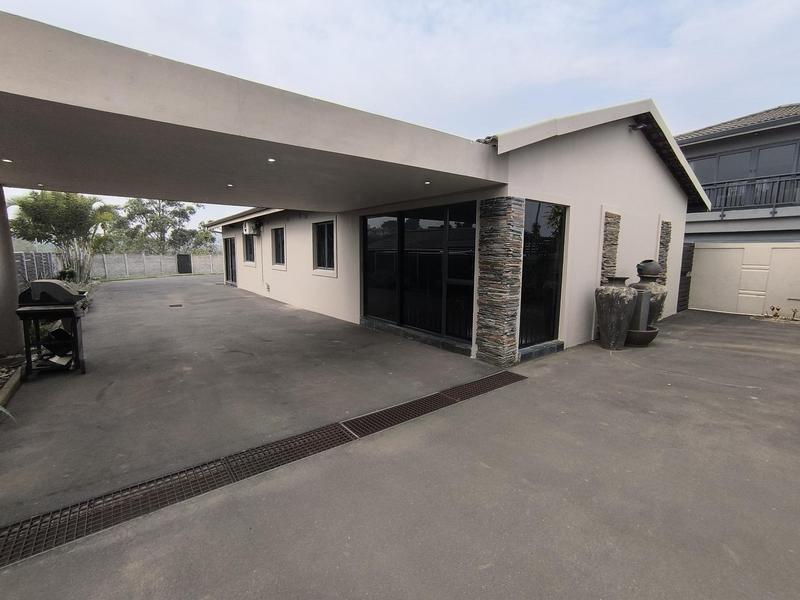 To Let 3 Bedroom Property for Rent in Stonebridge KwaZulu-Natal