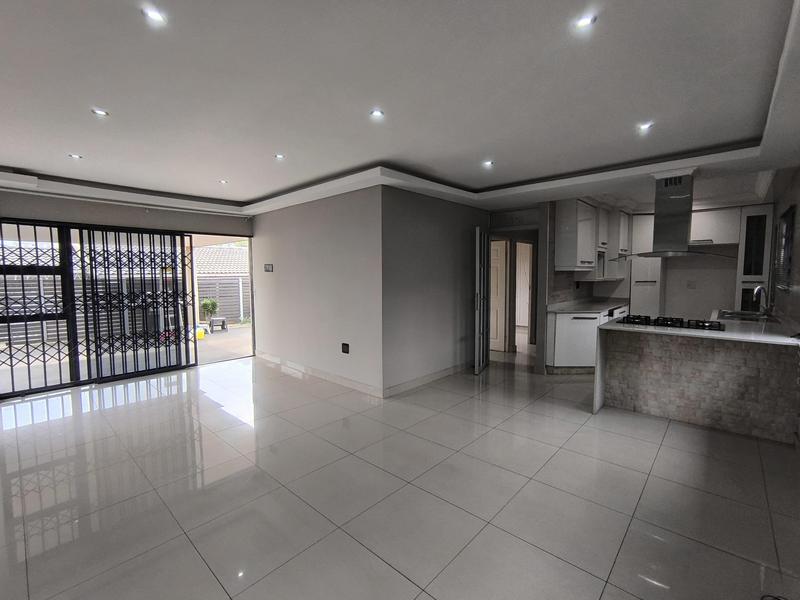 To Let 3 Bedroom Property for Rent in Stonebridge KwaZulu-Natal