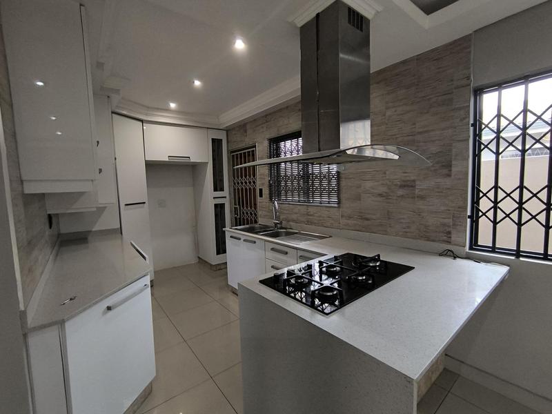 To Let 3 Bedroom Property for Rent in Stonebridge KwaZulu-Natal