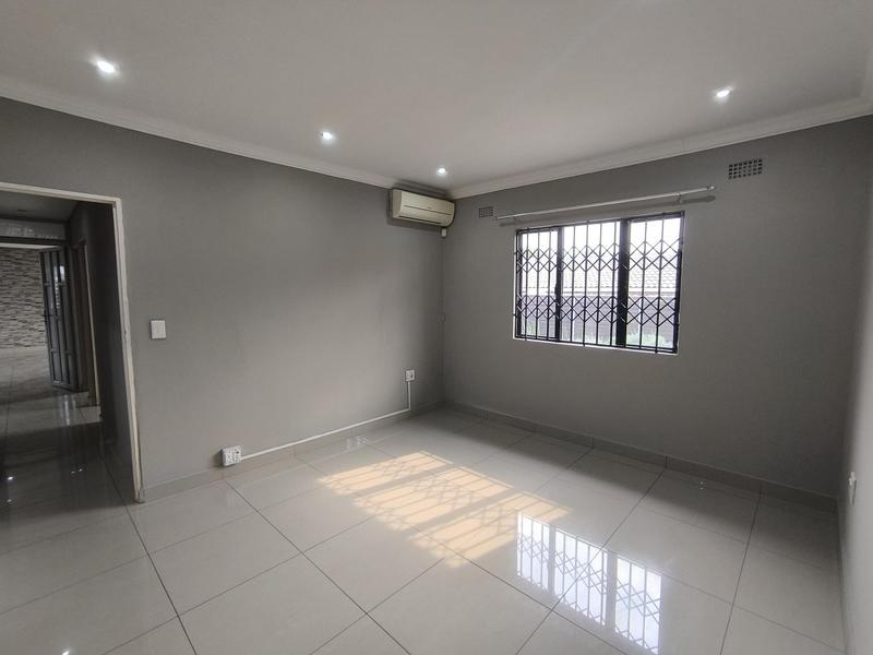 To Let 3 Bedroom Property for Rent in Stonebridge KwaZulu-Natal