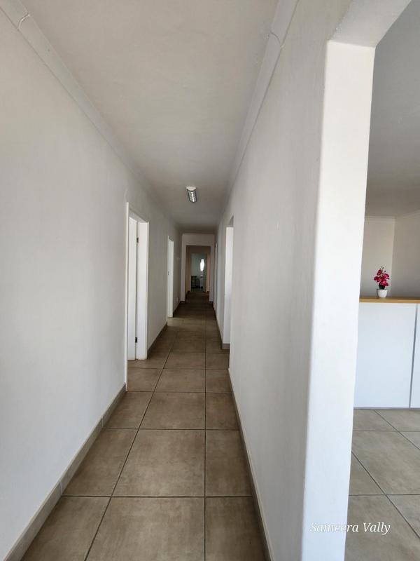 To Let commercial Property for Rent in Overport KwaZulu-Natal
