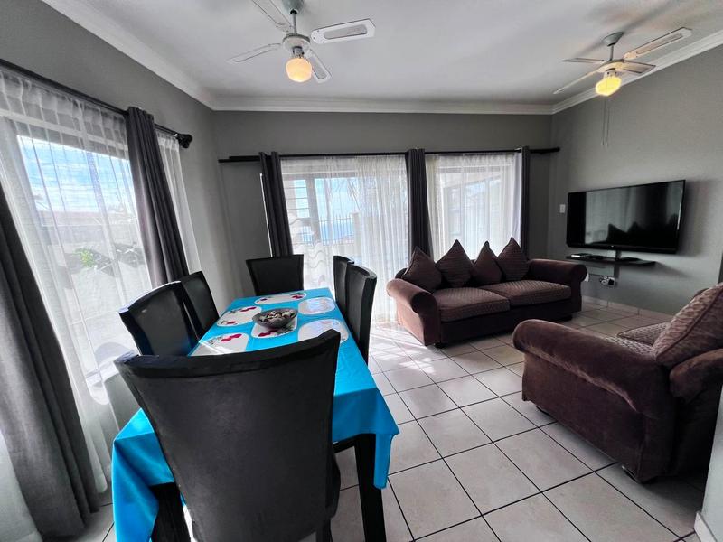 To Let 3 Bedroom Property for Rent in Uvongo Beach KwaZulu-Natal
