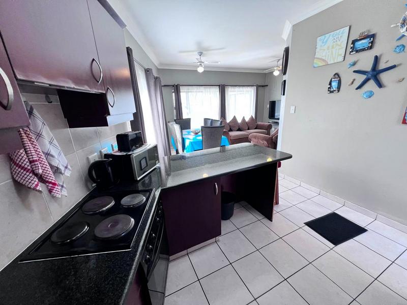 To Let 3 Bedroom Property for Rent in Uvongo Beach KwaZulu-Natal