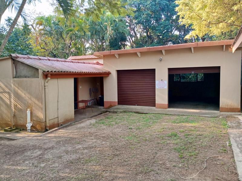6 Bedroom Property for Sale in Leisure Bay KwaZulu-Natal