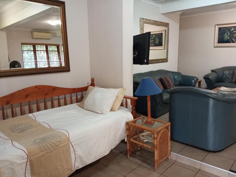 6 Bedroom Property for Sale in Leisure Bay KwaZulu-Natal