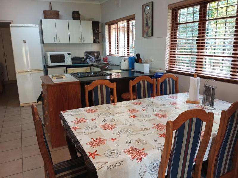 6 Bedroom Property for Sale in Leisure Bay KwaZulu-Natal