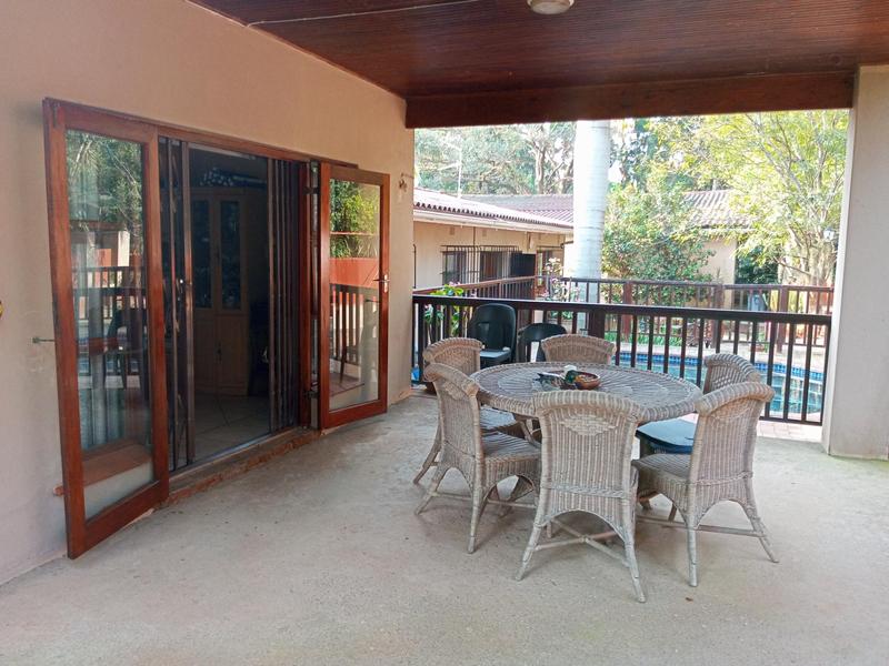 6 Bedroom Property for Sale in Leisure Bay KwaZulu-Natal