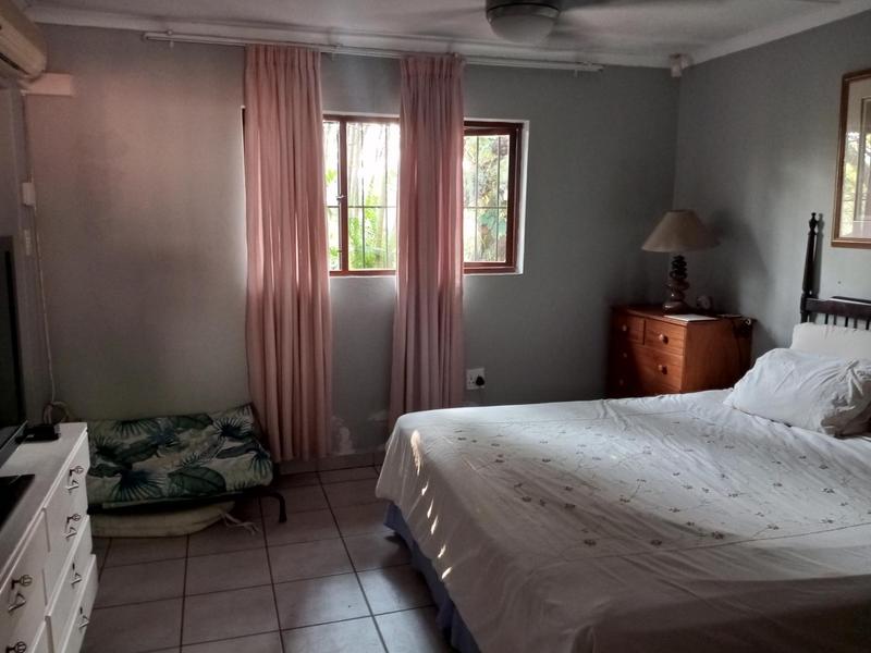 6 Bedroom Property for Sale in Leisure Bay KwaZulu-Natal