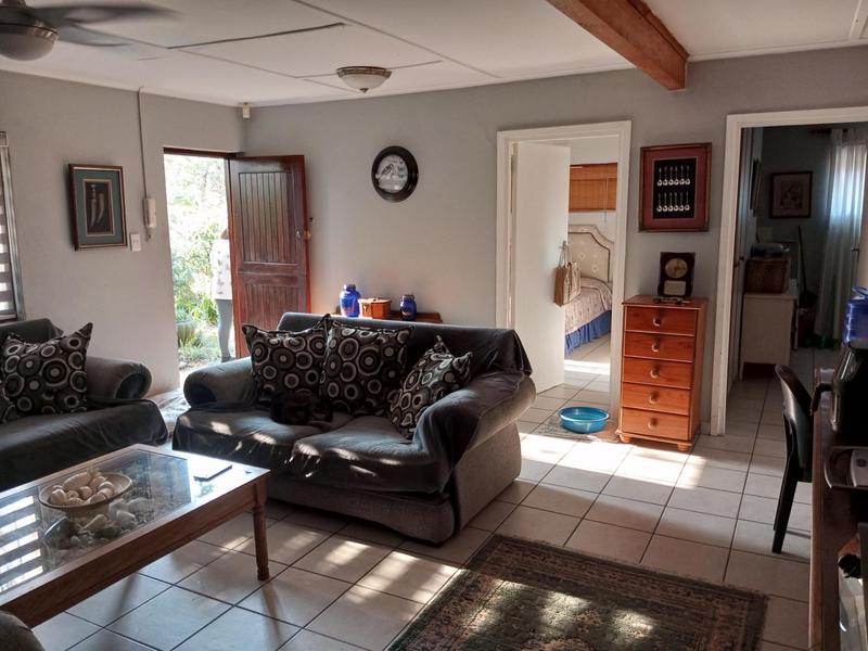 6 Bedroom Property for Sale in Leisure Bay KwaZulu-Natal