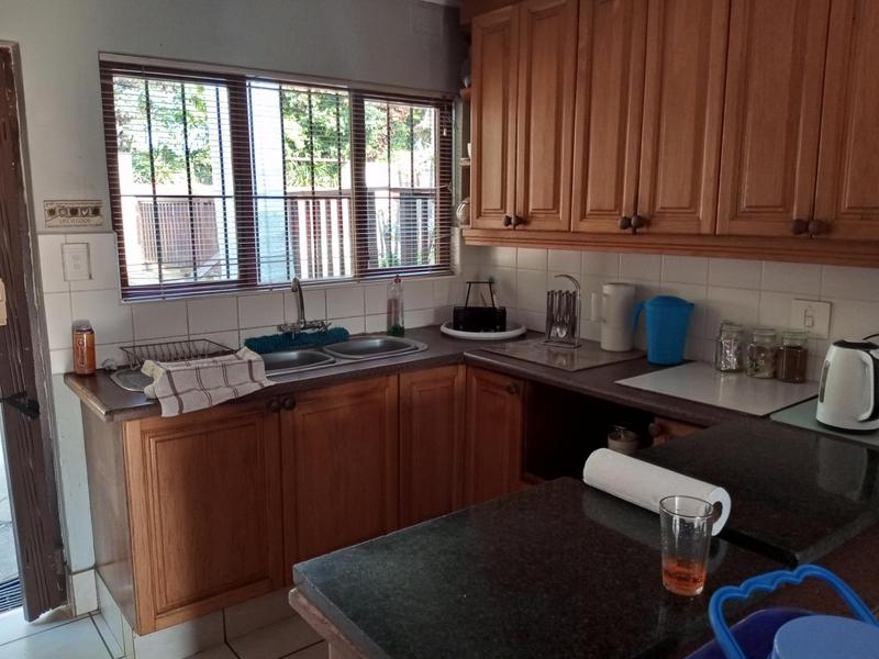 6 Bedroom Property for Sale in Leisure Bay KwaZulu-Natal