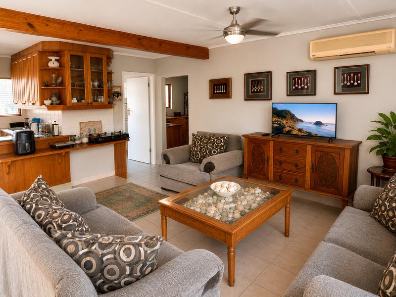 6 Bedroom Property for Sale in Leisure Bay KwaZulu-Natal