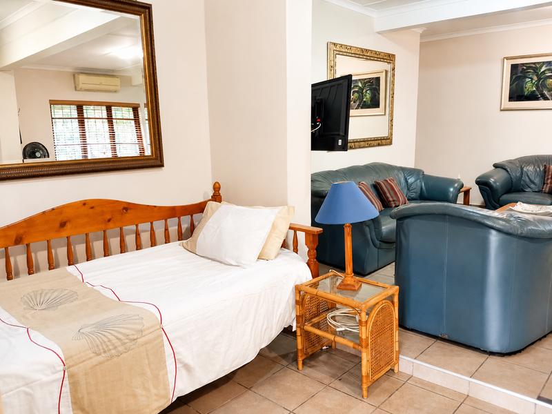 6 Bedroom Property for Sale in Leisure Bay KwaZulu-Natal