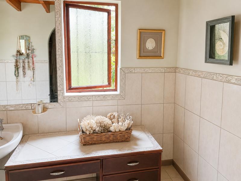 6 Bedroom Property for Sale in Leisure Bay KwaZulu-Natal