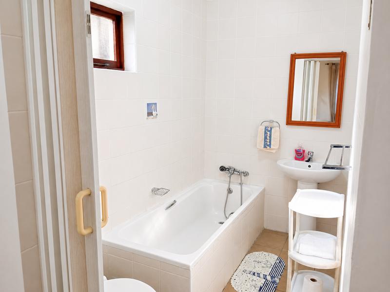 6 Bedroom Property for Sale in Leisure Bay KwaZulu-Natal