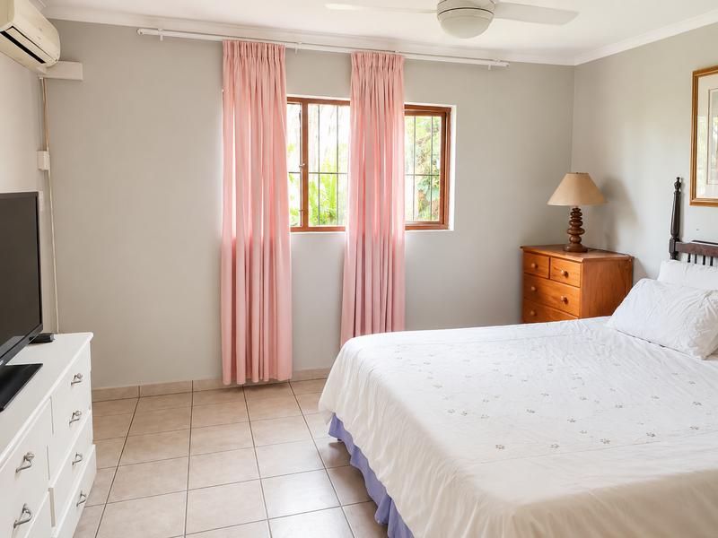 6 Bedroom Property for Sale in Leisure Bay KwaZulu-Natal