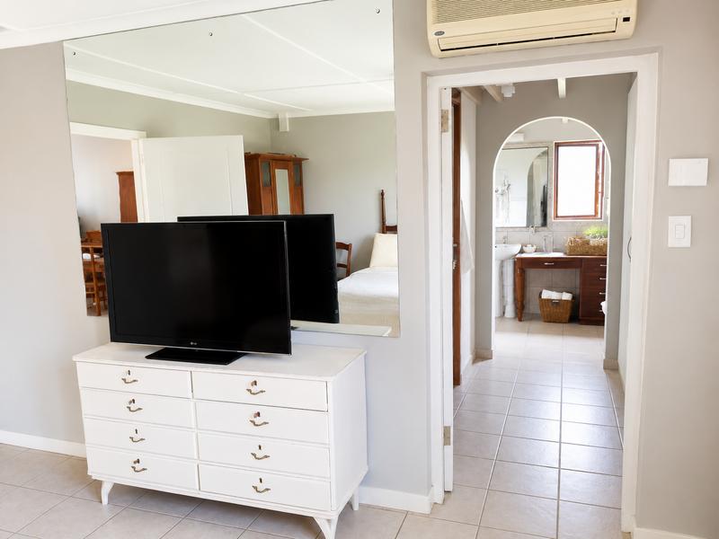 6 Bedroom Property for Sale in Leisure Bay KwaZulu-Natal