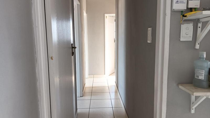 2 Bedroom Property for Sale in Pinetown KwaZulu-Natal