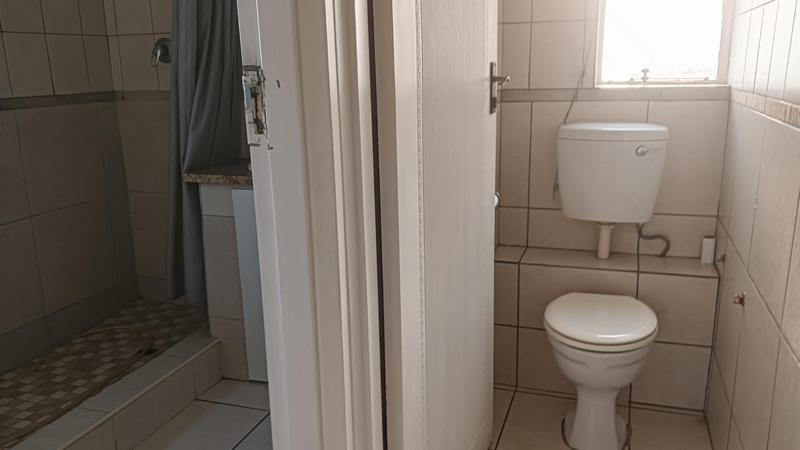 2 Bedroom Property for Sale in Pinetown KwaZulu-Natal
