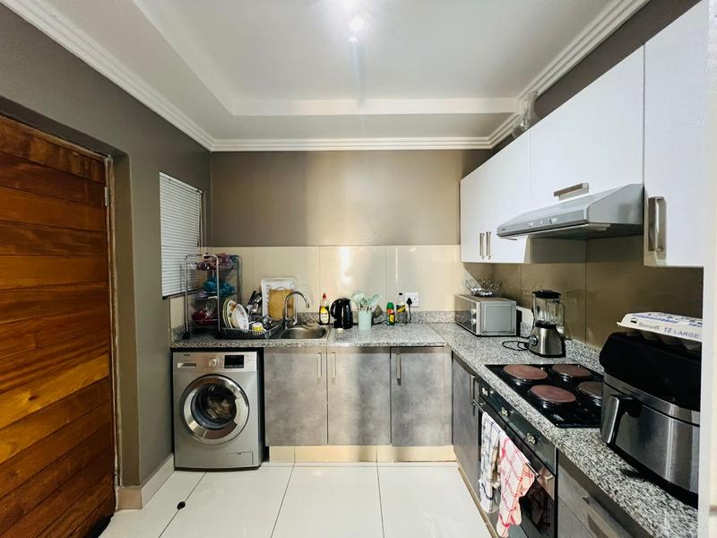 To Let 1 Bedroom Property for Rent in New Town Centre KwaZulu-Natal