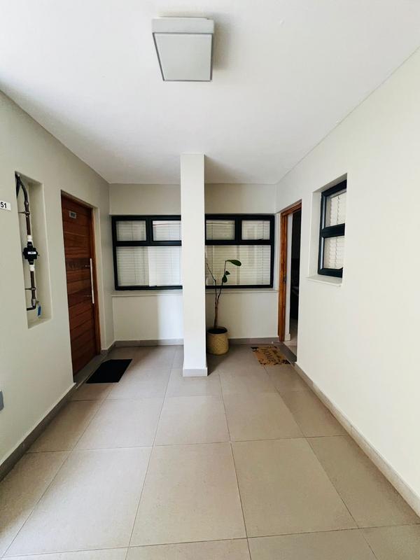 To Let 1 Bedroom Property for Rent in New Town Centre KwaZulu-Natal