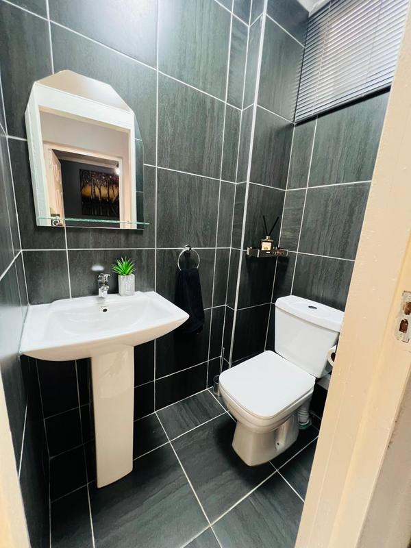 3 Bedroom Property for Sale in Pinetown KwaZulu-Natal