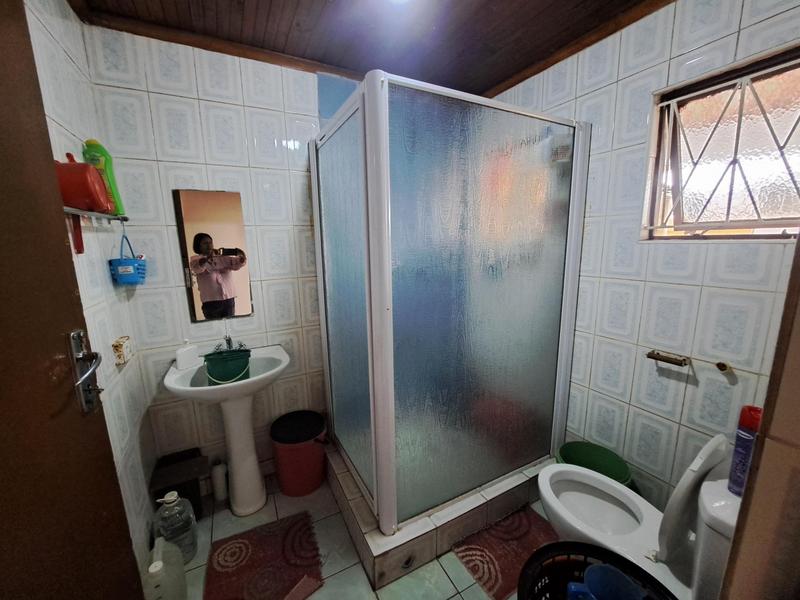5 Bedroom Property for Sale in Caneside KwaZulu-Natal