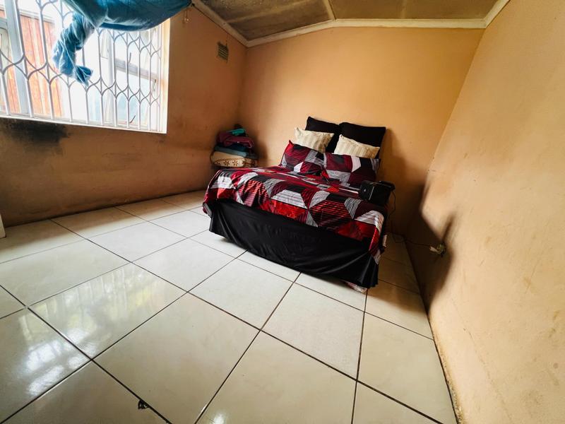 2 Bedroom Property for Sale in Ntuzuma KwaZulu-Natal