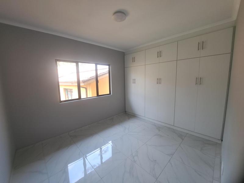 To Let 2 Bedroom Property for Rent in Malvern KwaZulu-Natal