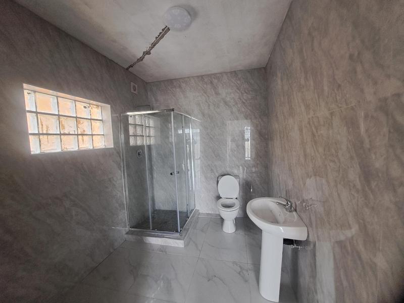 To Let 1 Bedroom Property for Rent in Malvern KwaZulu-Natal