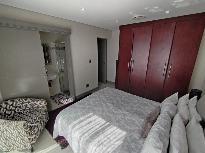 4 Bedroom Property for Sale in Izinga KwaZulu-Natal