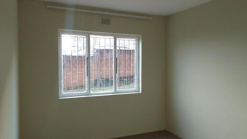 To Let 2 Bedroom Property for Rent in Avoca KwaZulu-Natal