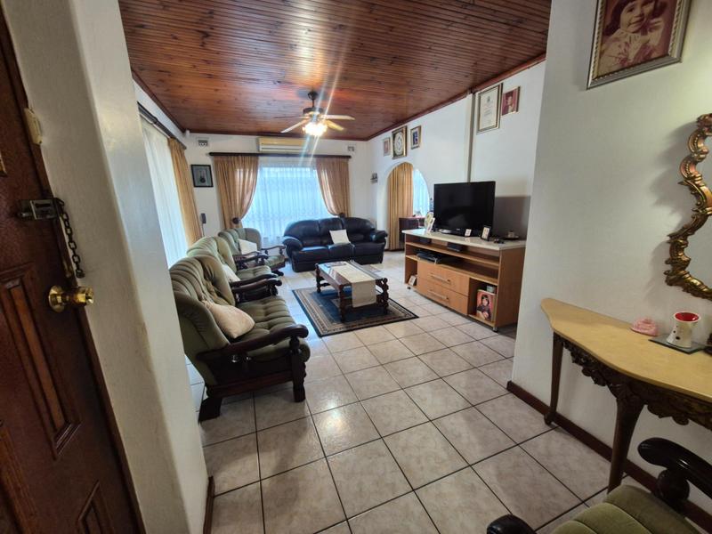 3 Bedroom Property for Sale in Umzinto KwaZulu-Natal