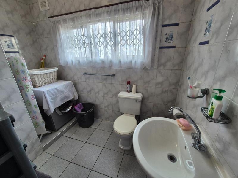 3 Bedroom Property for Sale in Umzinto KwaZulu-Natal