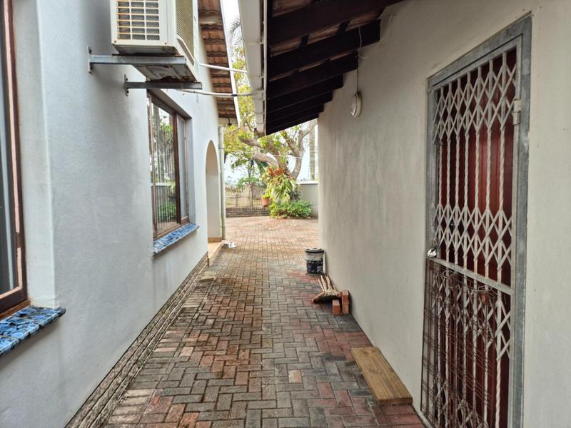 3 Bedroom Property for Sale in Umzinto KwaZulu-Natal