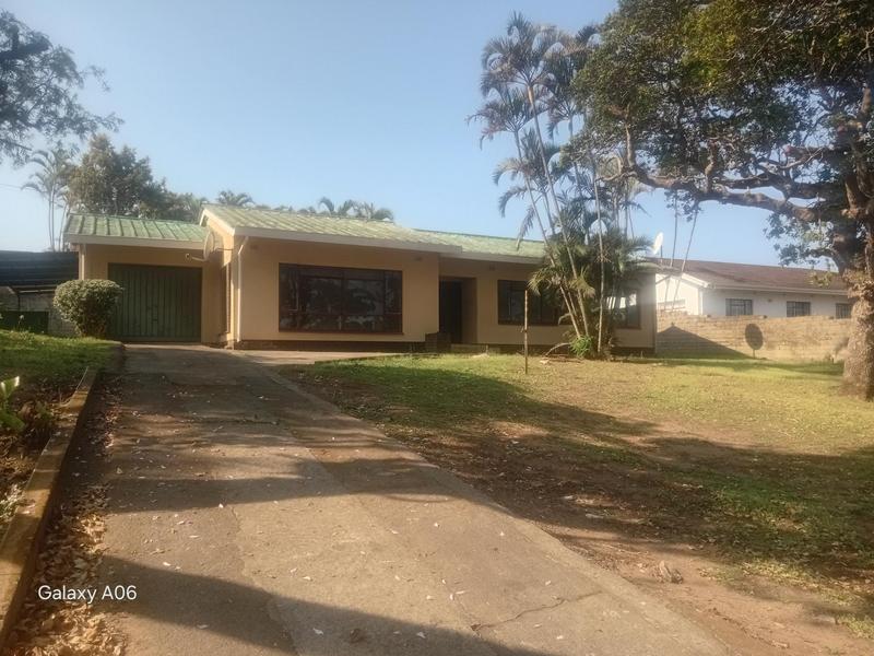 To Let 3 Bedroom Property for Rent in Oslo Beach KwaZulu-Natal