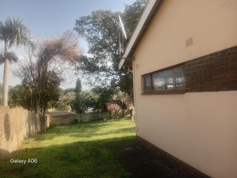To Let 3 Bedroom Property for Rent in Oslo Beach KwaZulu-Natal