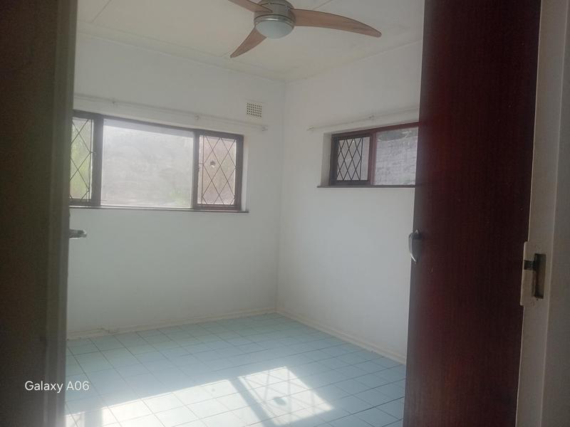 To Let 3 Bedroom Property for Rent in Oslo Beach KwaZulu-Natal