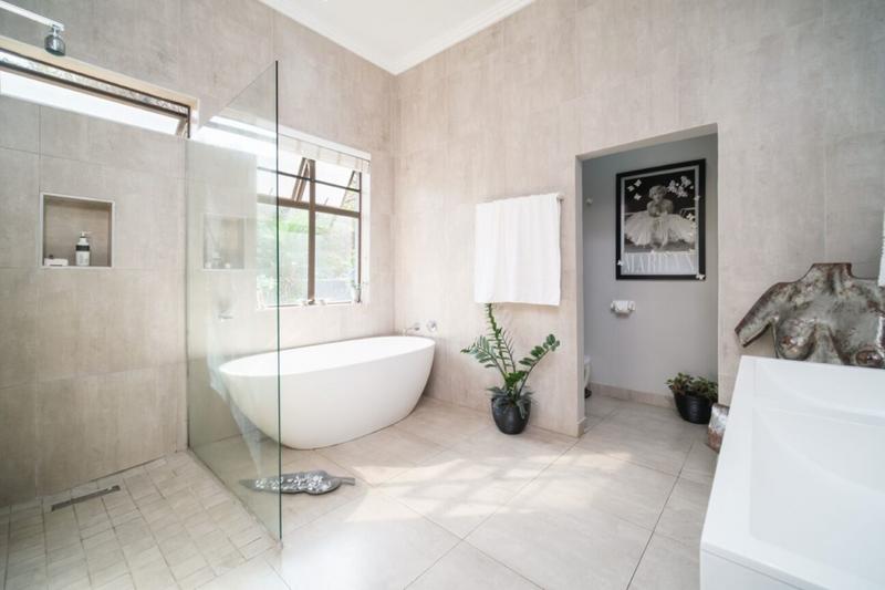 5 Bedroom Property for Sale in Ballito KwaZulu-Natal